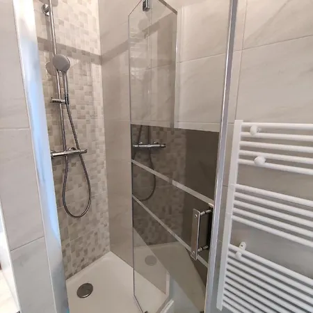 2bedrooms Wifi Parking Apartment *