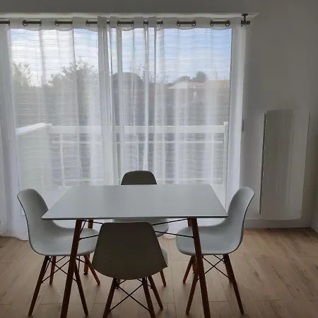 Apartment 2bedrooms Wifi Parking